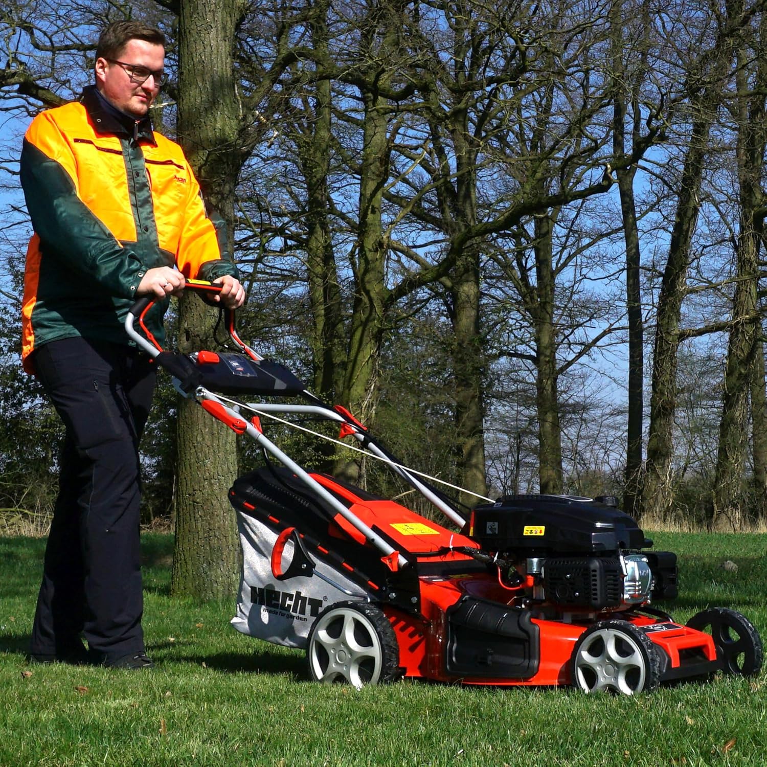 HECHT 5-IN-1 Benzin Rasenmäher – leistungsstarker 4 Takt Eco Motor 4,4 kW (6,0 PS) – Elektrostart – 53 cm Schnittbreite – 75 l Fangkorb – Radantrieb – patentierte Räder – Mulchmäher
