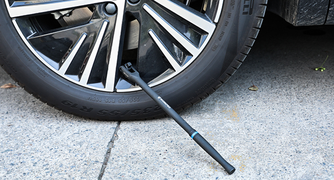 16-inch Dual Drive Breaker Bar, 3/8" & 1/2" Drive