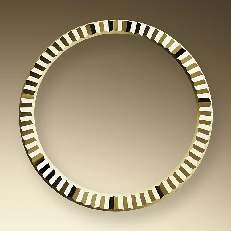 THE FLUTED BEZEL