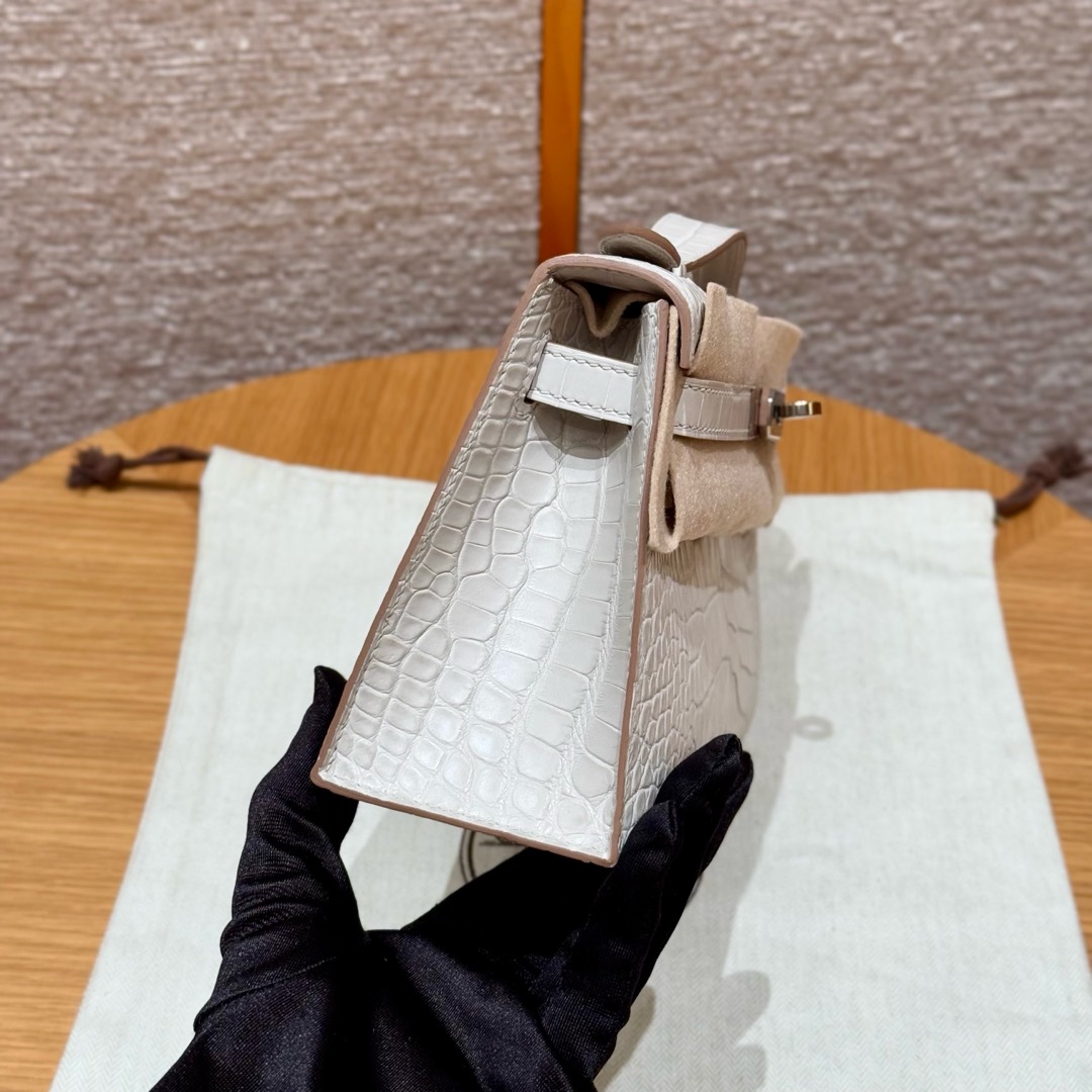 Hermes kelly Pochette 1 Crocodile  22cm in Cream White Silver Hardware - Replica Luxury Bags™