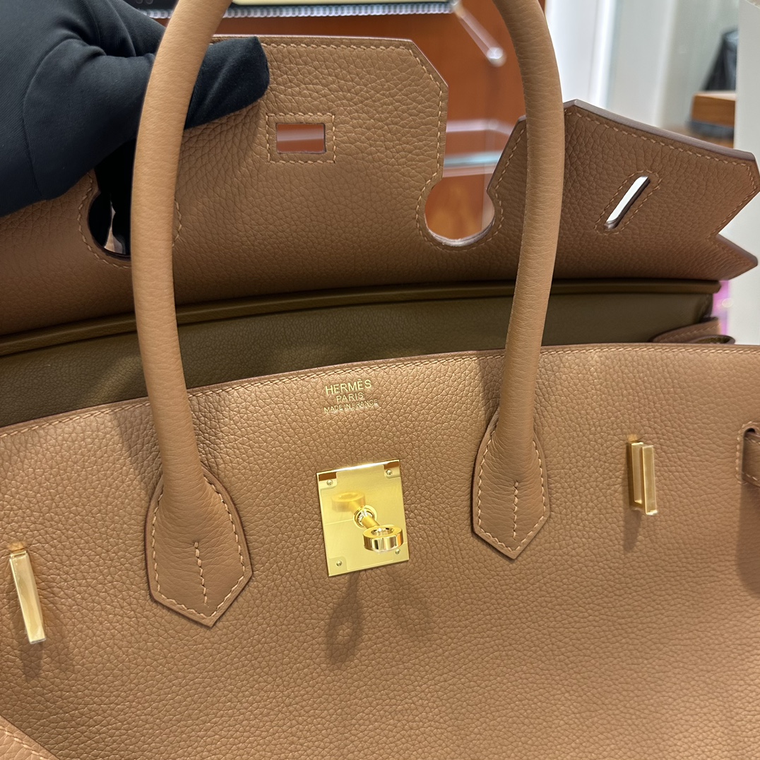 Hermes Birkin  35cm in Brown Gold Hardware - Replica Luxury Bags™