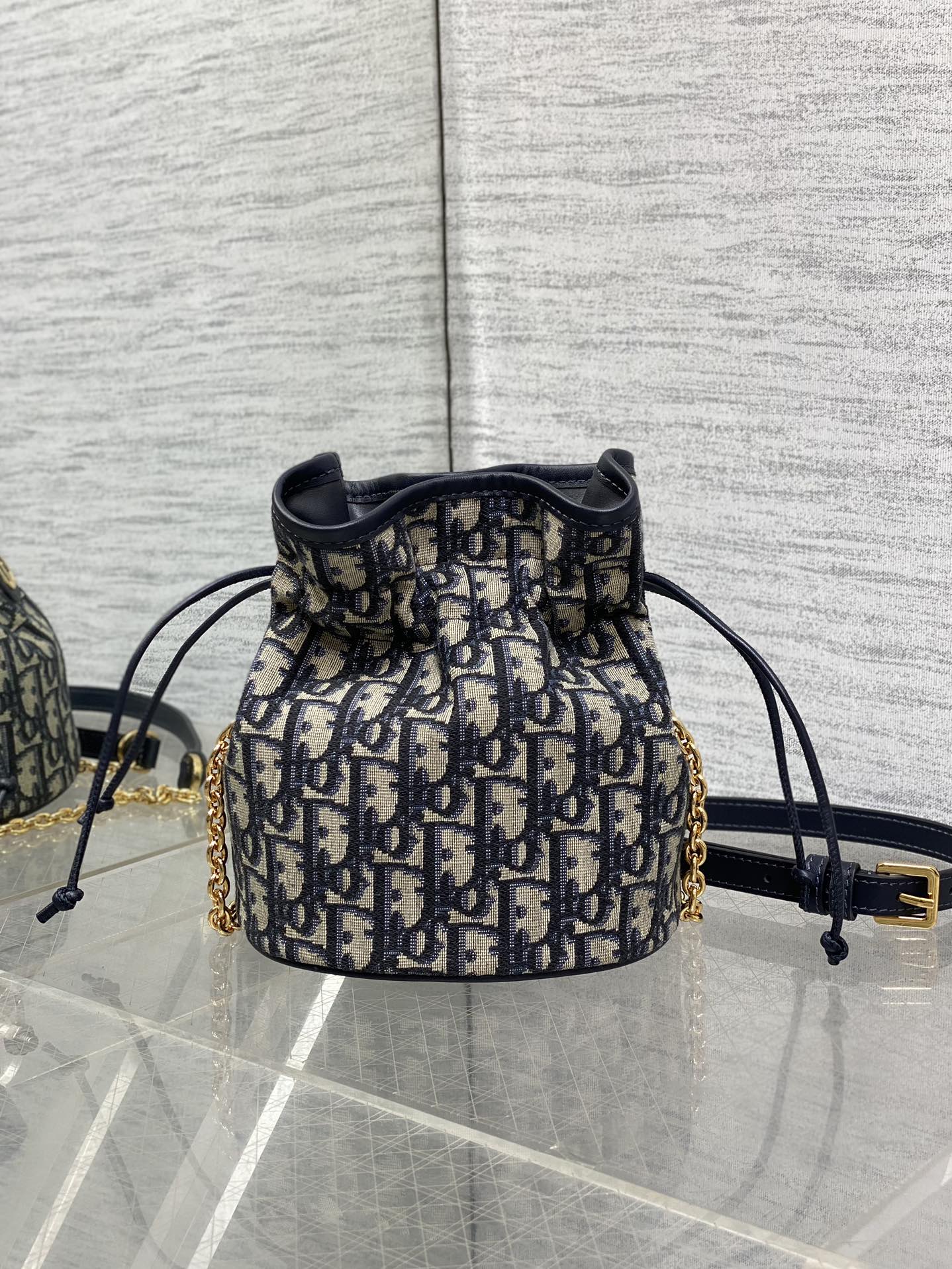 Dior 30 Montaigne Mini Bucket  with Drawstring - Blue Dior Oblique Jacquard - Replica Luxury Bags™