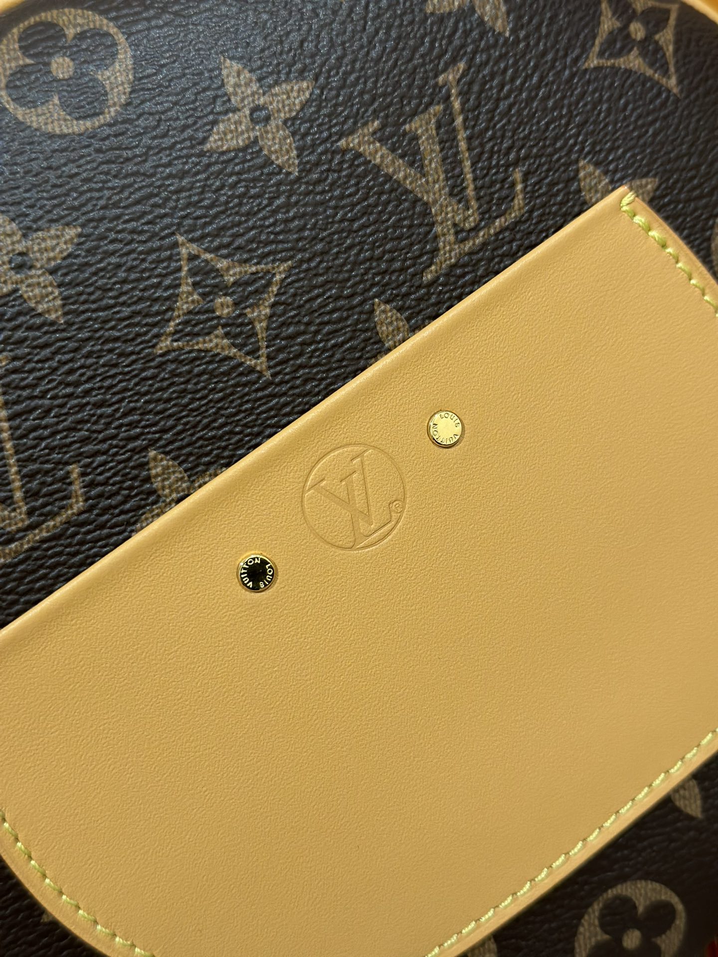 LV Boite Chapeau Souple MM - Replica Luxury Bags™