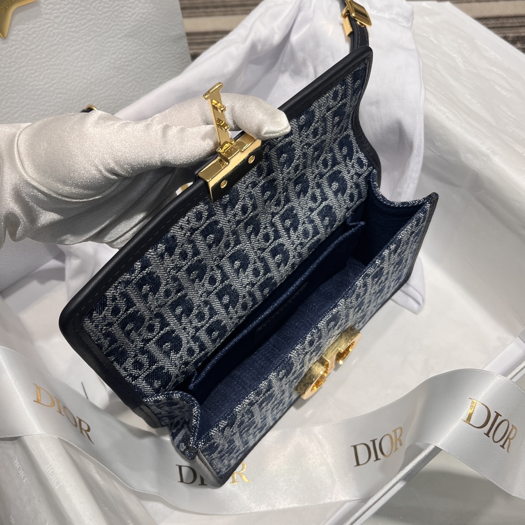 30 Montaigne East-West  with Chain - Blue Denim Dior Oblique Jacquard - Replica Luxury Bags™