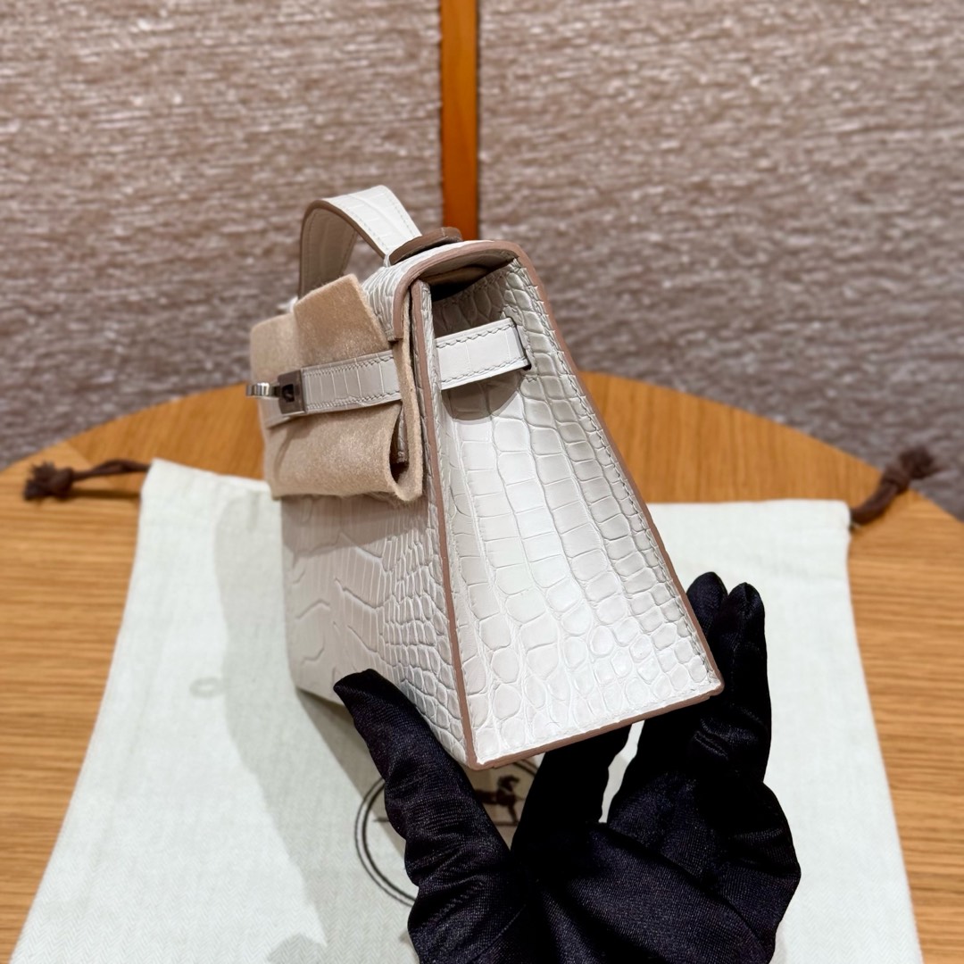 Hermes kelly Pochette 1 Crocodile  22cm in Cream White Silver Hardware - Replica Luxury Bags™