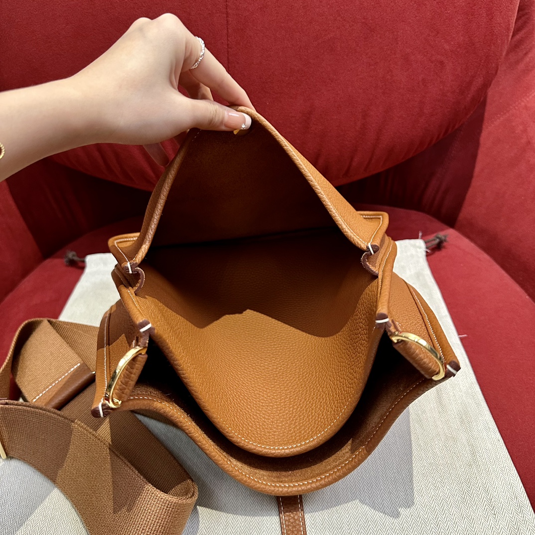 Hermes PM Evelyne  in Brown - Small - Replica Luxury Bags™