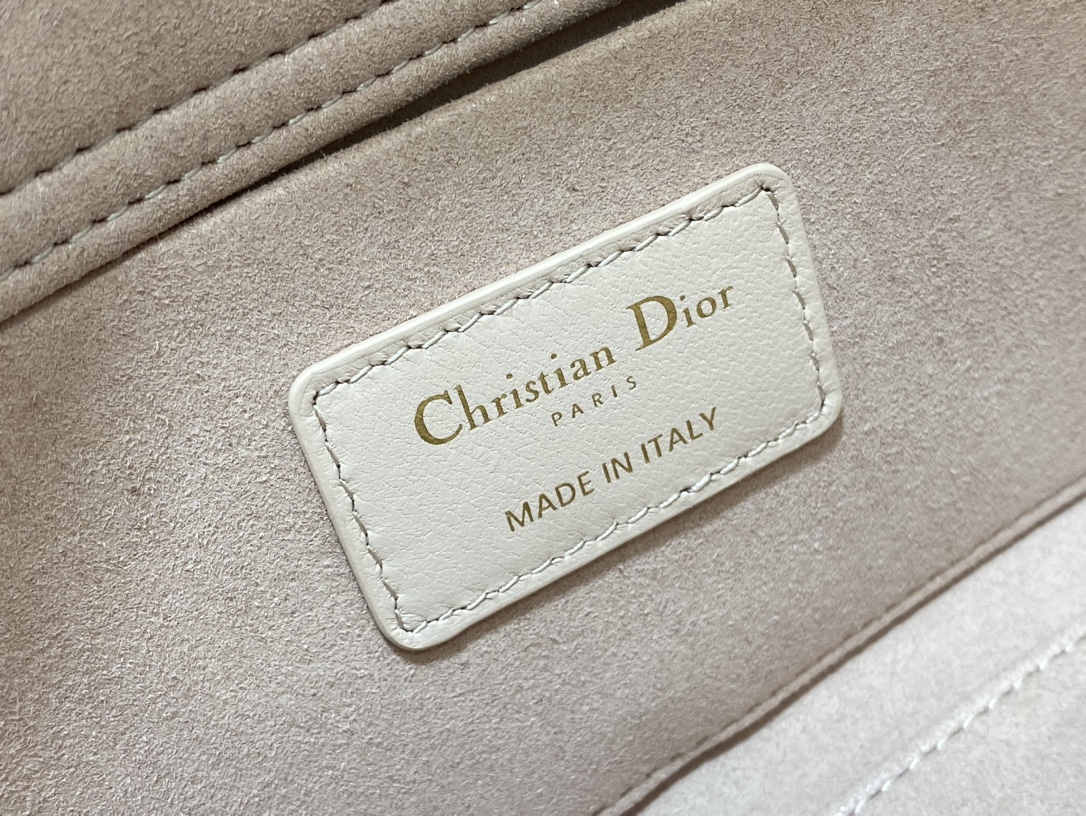 Dior Medium Lady D-Joy  | Powder Pink Cannage Lambskin - Replica Luxury Bags™