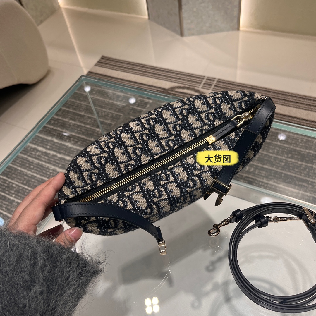 Medium DiorTravel Nomad Pouch - Blue Dior Oblique Jacquard - Replica Luxury Bags™