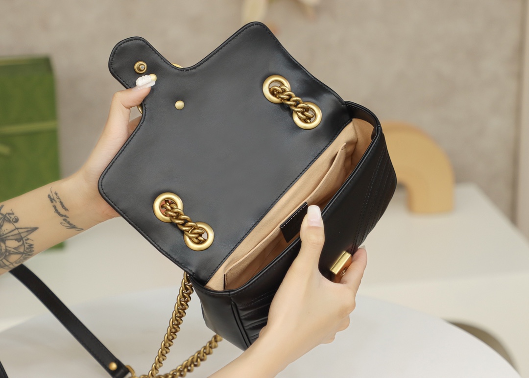 Gucci GG Marmont Mini Shoulder  in Black - Replica Luxury Bags™