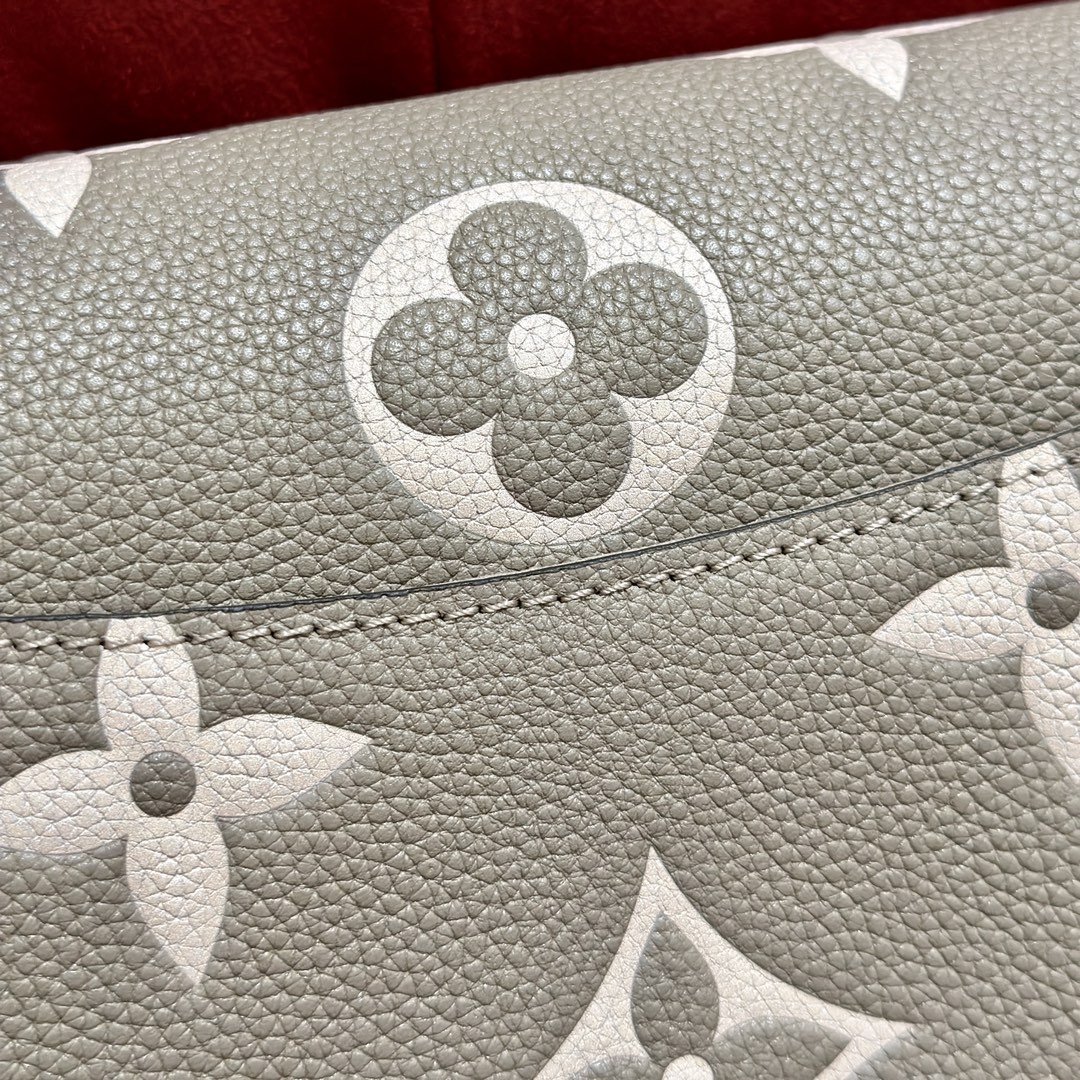 LOUIS VUITTON Diane Crossbody s - Replica Luxury Bags™