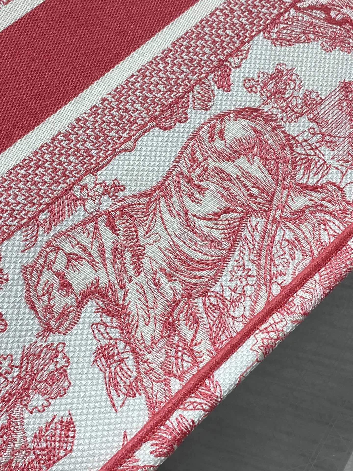 Medium Dior Book Tote  - Tiger - Pink and Ecru Toile de Jouy Embroidery - Replica Luxury Bags™
