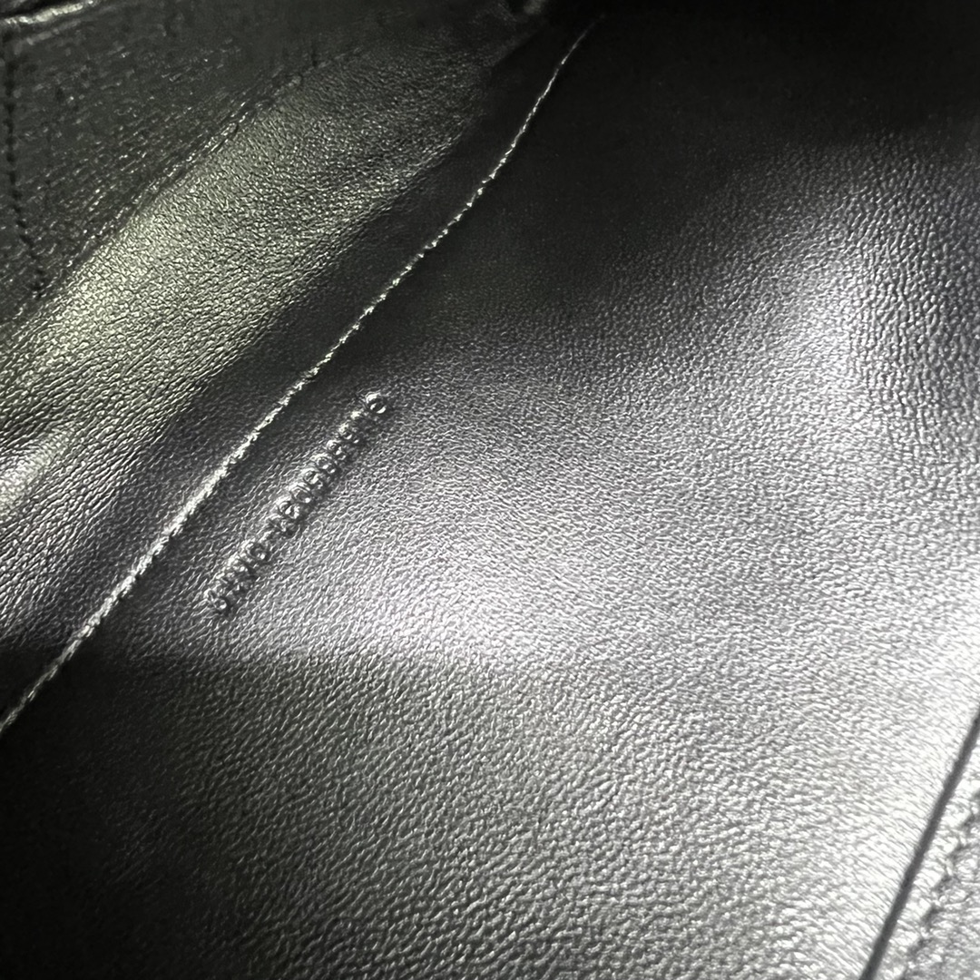 YSL Becky Wallet on Chain  in Diamond Quilted Lambskin - Replica Luxury Bags™