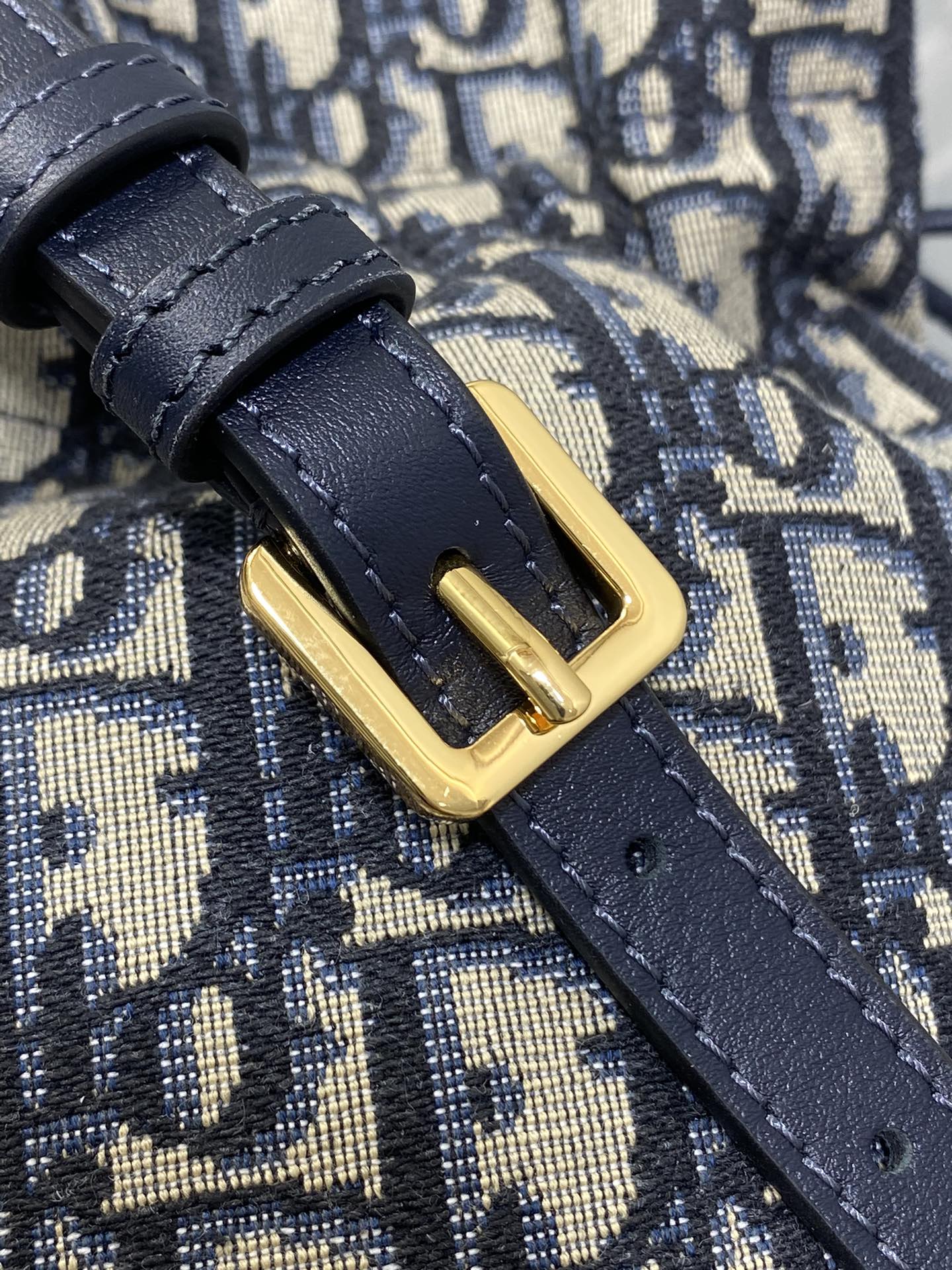 Dior 30 Montaigne Mini Bucket  with Drawstring - Blue Dior Oblique Jacquard - Replica Luxury Bags™