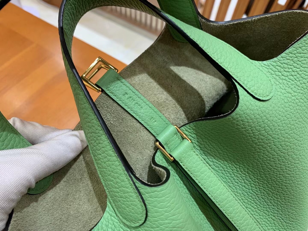 Hermes Picotin lock  18cm in Avocado Gold Hardware - Replica Luxury Bags™