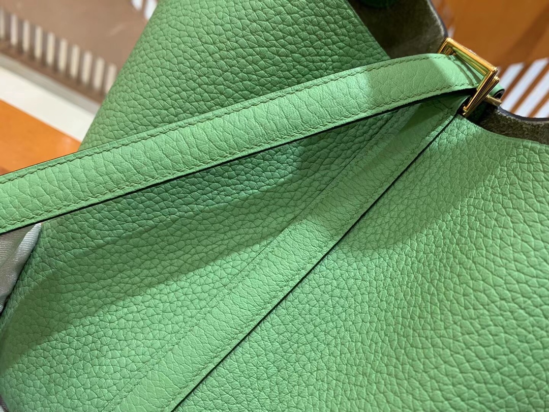 Hermes Picotin lock  18cm in Avocado Gold Hardware - Replica Luxury Bags™