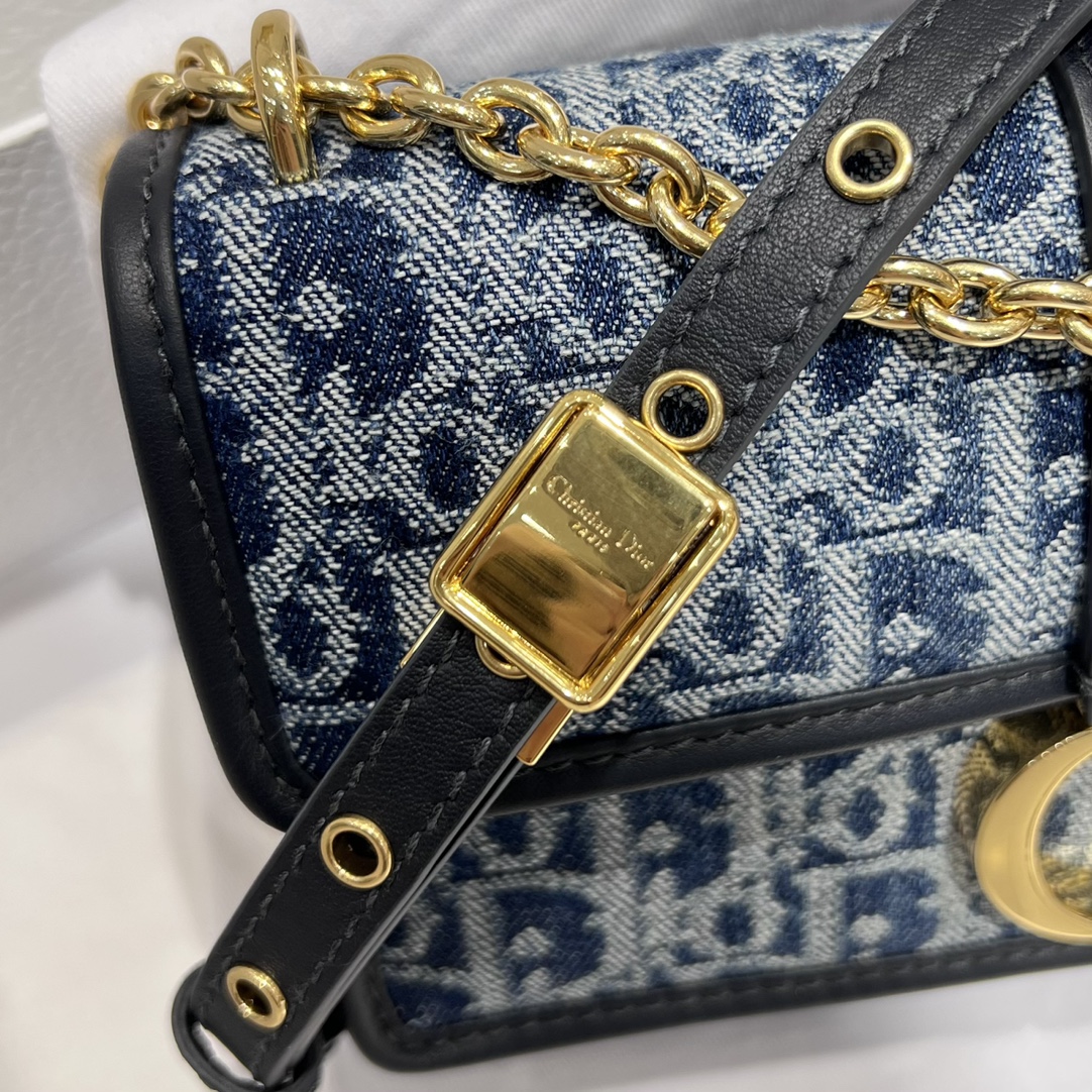 30 Montaigne East-West  with Chain - Blue Denim Dior Oblique Jacquard - Replica Luxury Bags™
