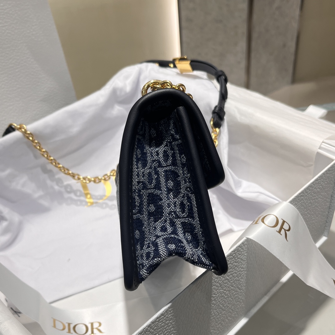 30 Montaigne East-West  with Chain - Blue Denim Dior Oblique Jacquard - Replica Luxury Bags™