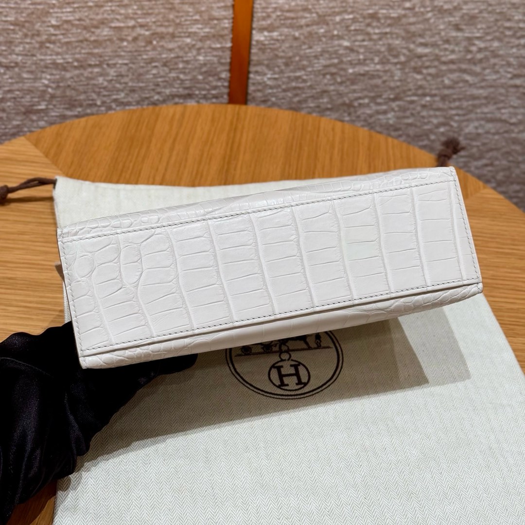 Hermes kelly Pochette 1 Crocodile  22cm in Cream White Silver Hardware - Replica Luxury Bags™