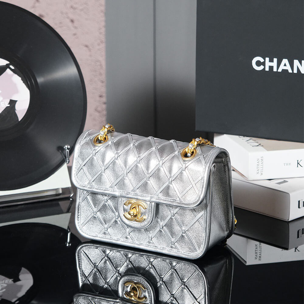 Chanel Mini Flap Bag - Replica Luxury Bags™
