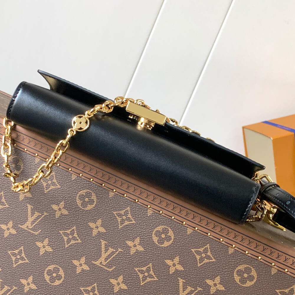 LV Wallet On Chain Capucines Bag - Replica Luxury Bags™