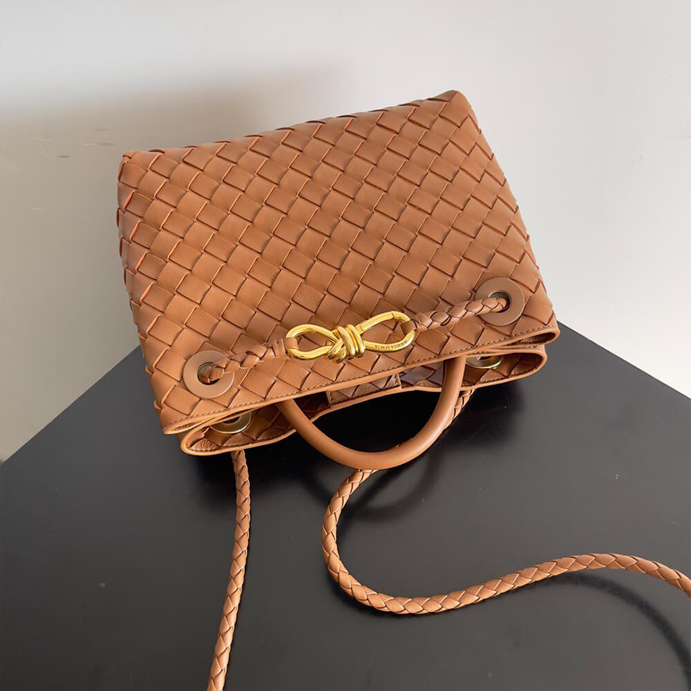 Bottega Veneta Small Andiamo Bag - Replica Luxury Bags™