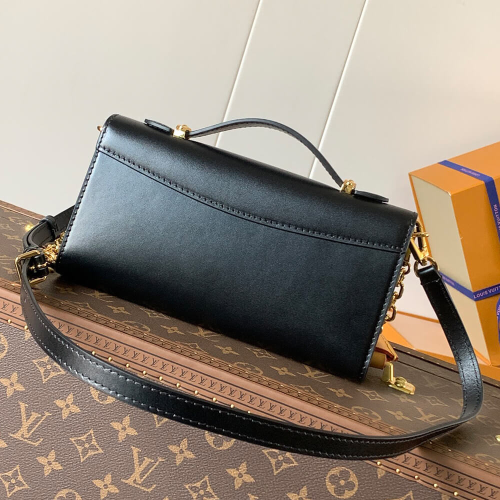 LV Wallet On Chain Capucines Bag - Replica Luxury Bags™