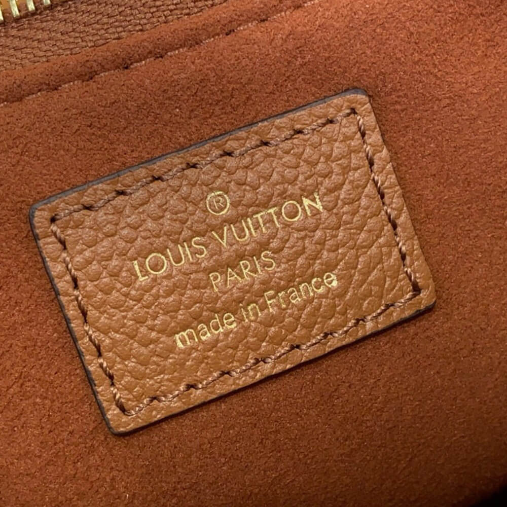 LV Liv Pochette Bag - Replica Luxury Bags™