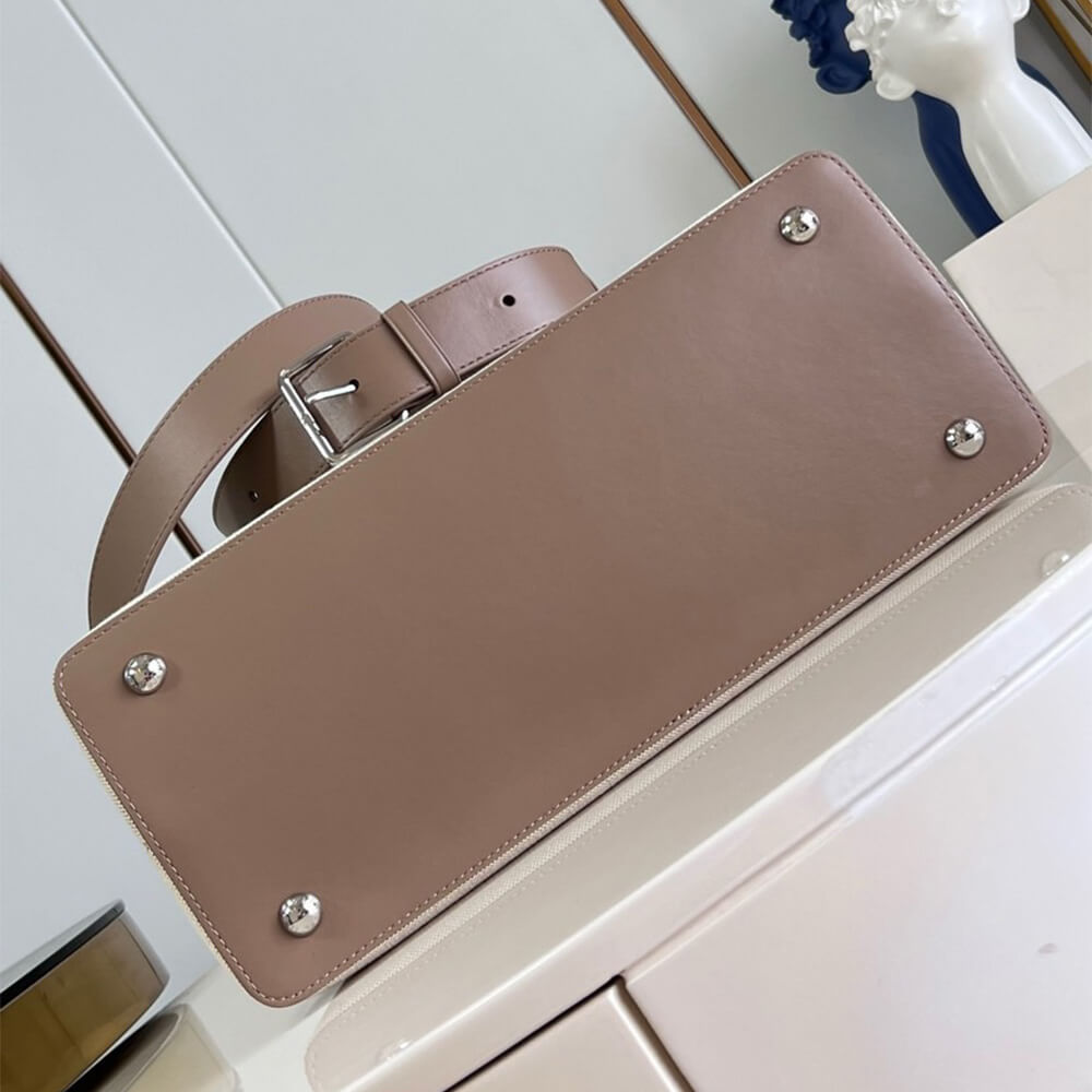 LV Capucines GM Souple Bag - Replica Luxury Bags™