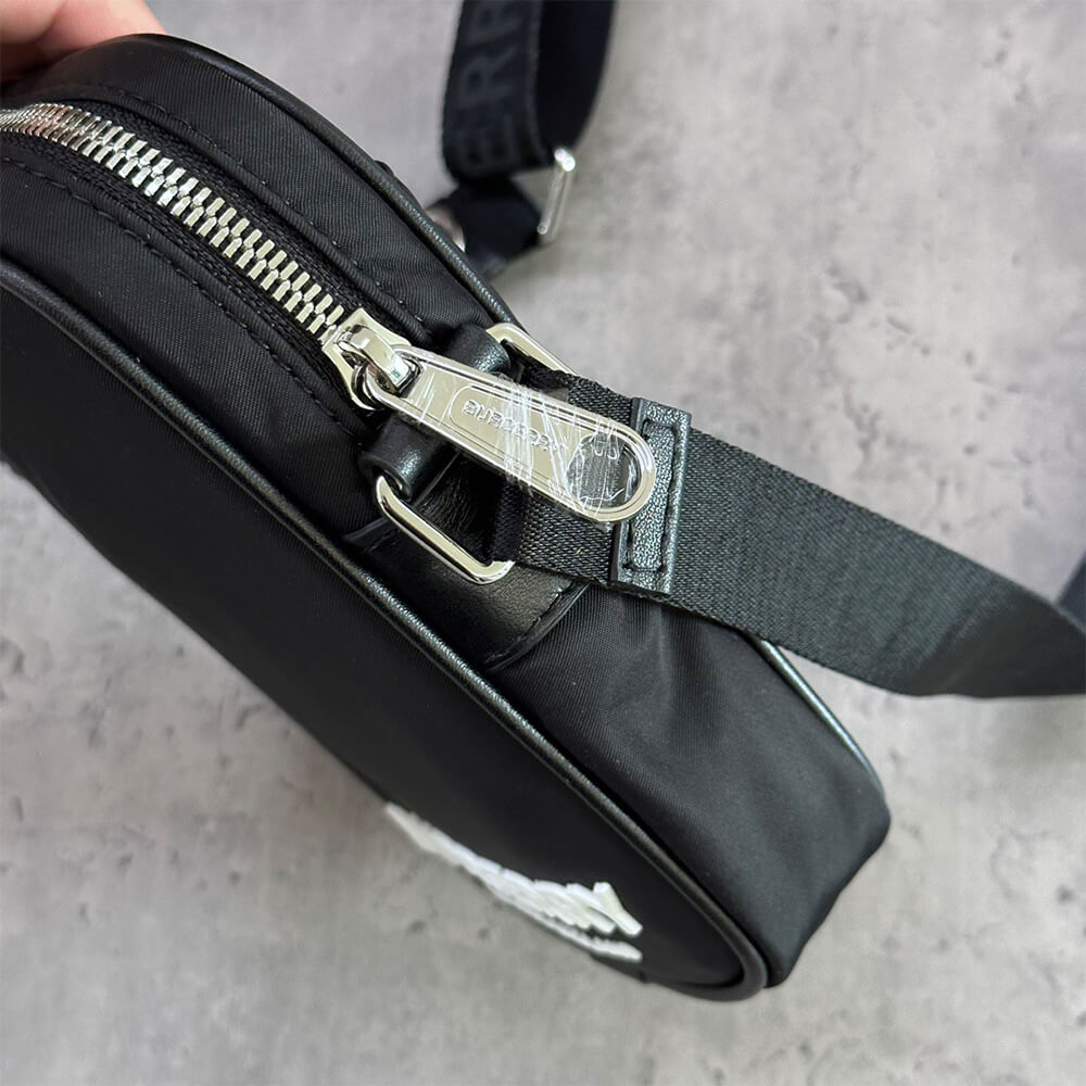 Burberry Vertical Paddy Bag - Replica Luxury Bags™