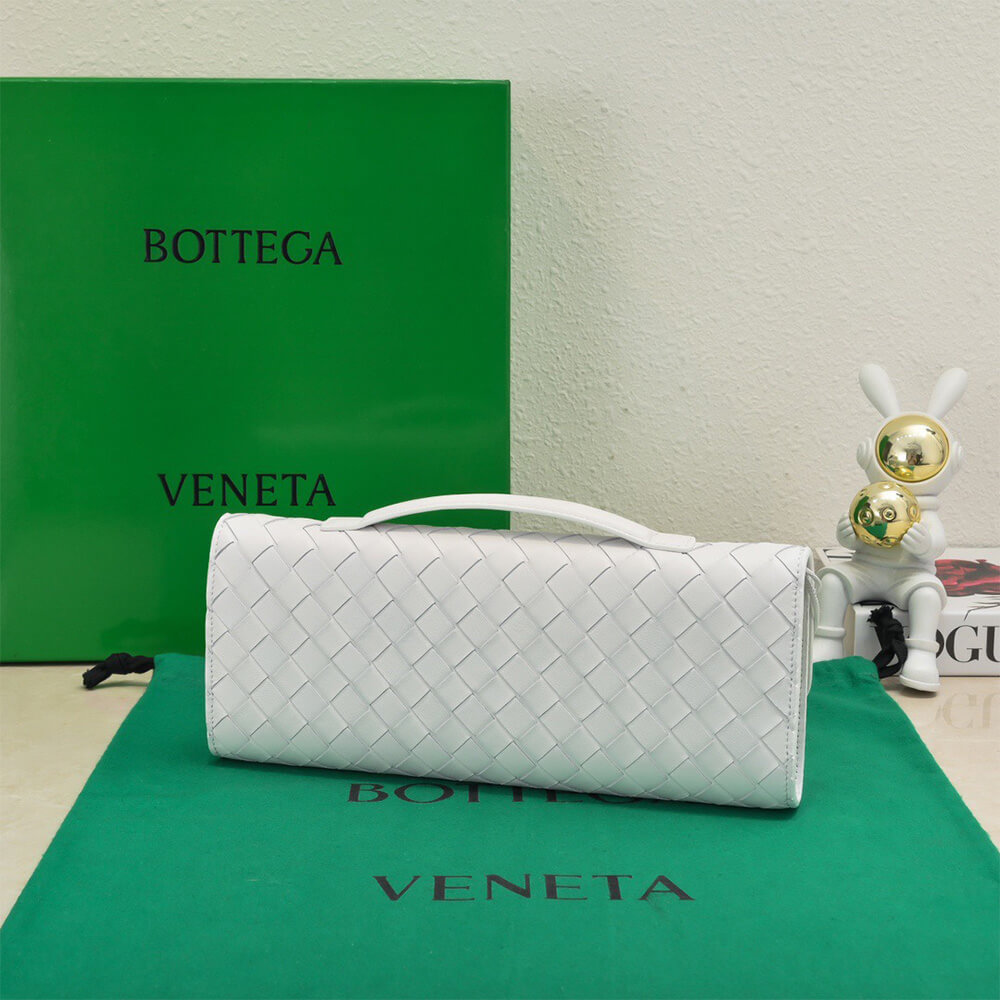 Bottega Veneta Andiamo Clutch Bag - Replica Luxury Bags™