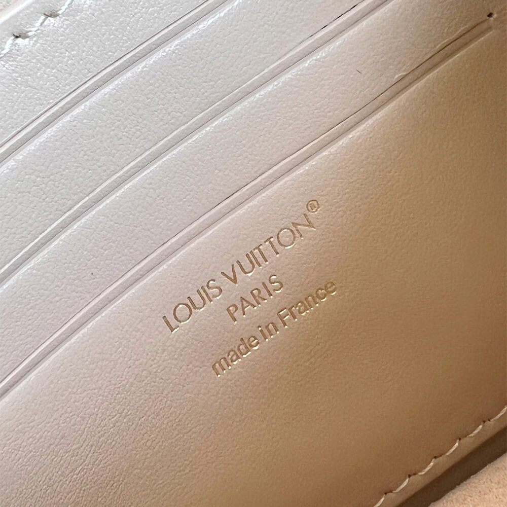 Wallet On Chain LV Bloom Bag - Replica Luxury Bags™