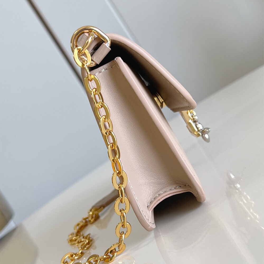 Wallet On Chain LV Bloom Bag - Replica Luxury Bags™