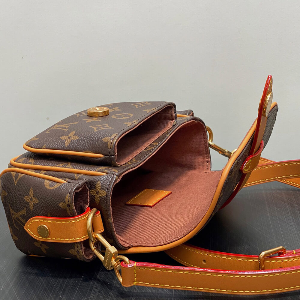 LV Cargo Wearable Wallet Bag - Replica Luxury Bags™