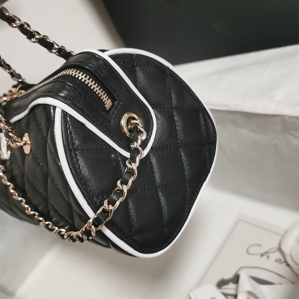 Chanel Clutch with Chain Bag - Replica Luxury Bags™