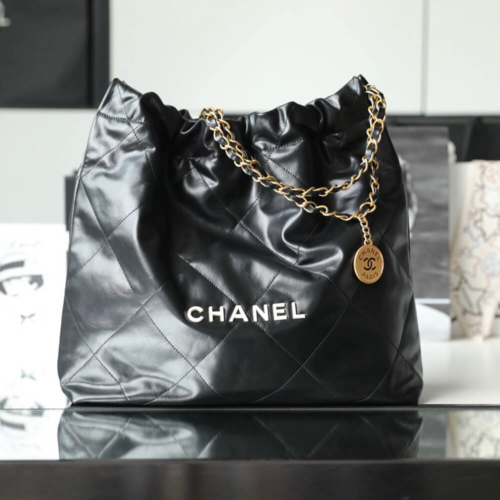 Chanel 22 Handbag - Replica Luxury Bags™