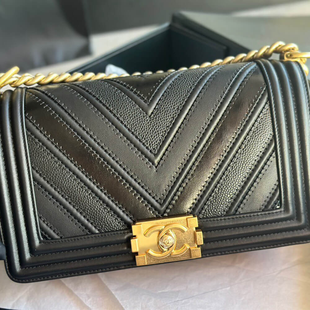 Chevron Boy Chanel Handbag - Replica Luxury Bags™