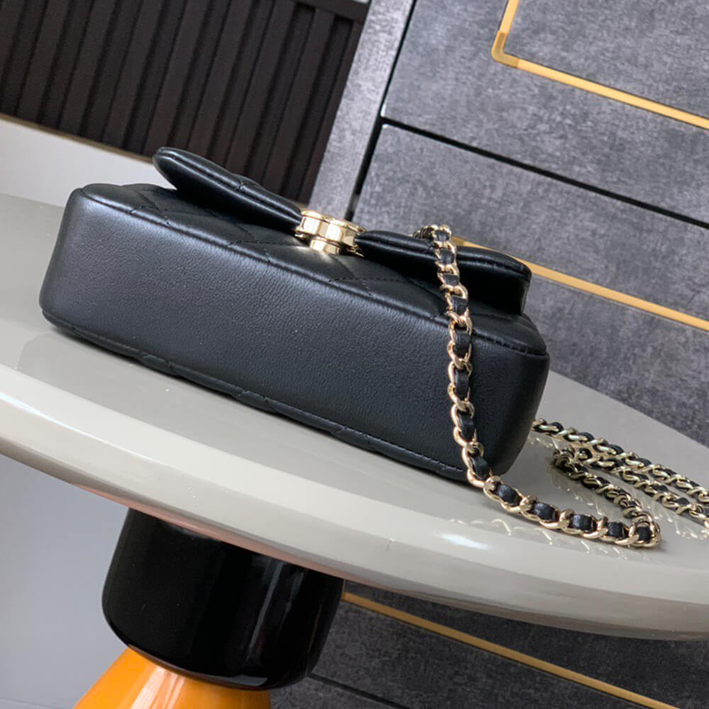 Chanel Clutch Bag with Chain - Replica Luxury Bags™