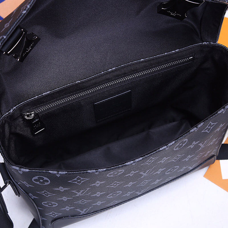 LV Messenger PM Voyager Bag - Replica Luxury Bags™