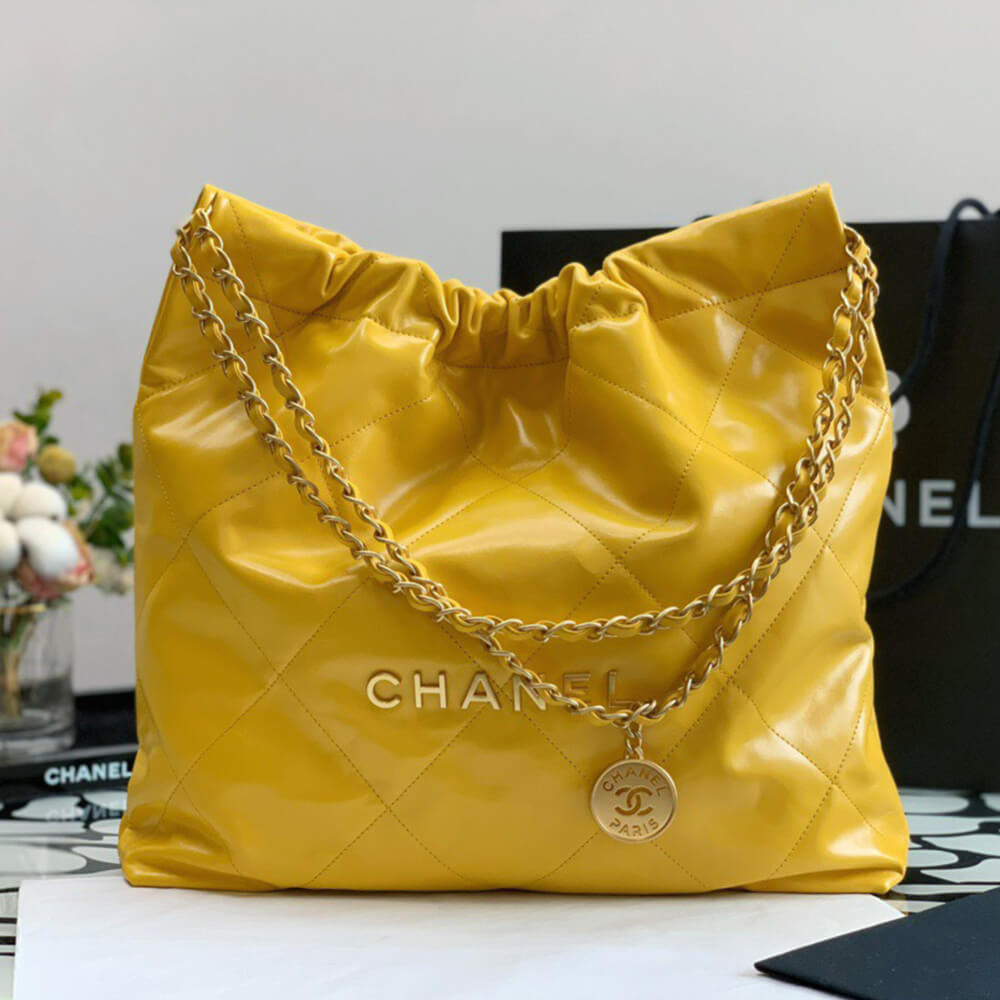 Chanel 22 Small Handbag in Yellow with Gold Hardware - Replica Luxury Bags™