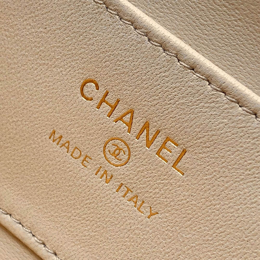 Chanel Clutch with Chain Bag - Replica Luxury Bags™