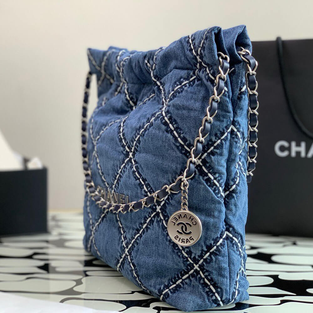 CHANEL 22 SMALL HANDBAG - Replica Luxury Bags™