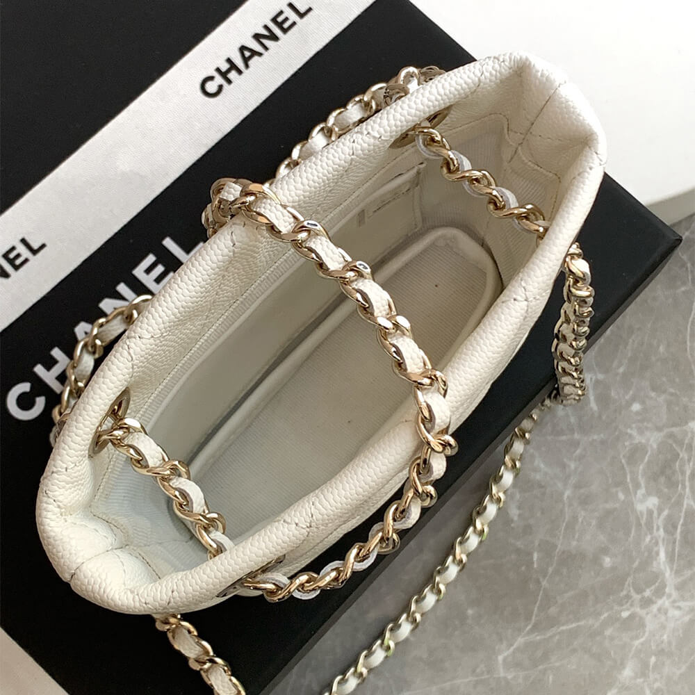 Chanel Classic Clutch Bag with Chain - Replica Luxury Bags™