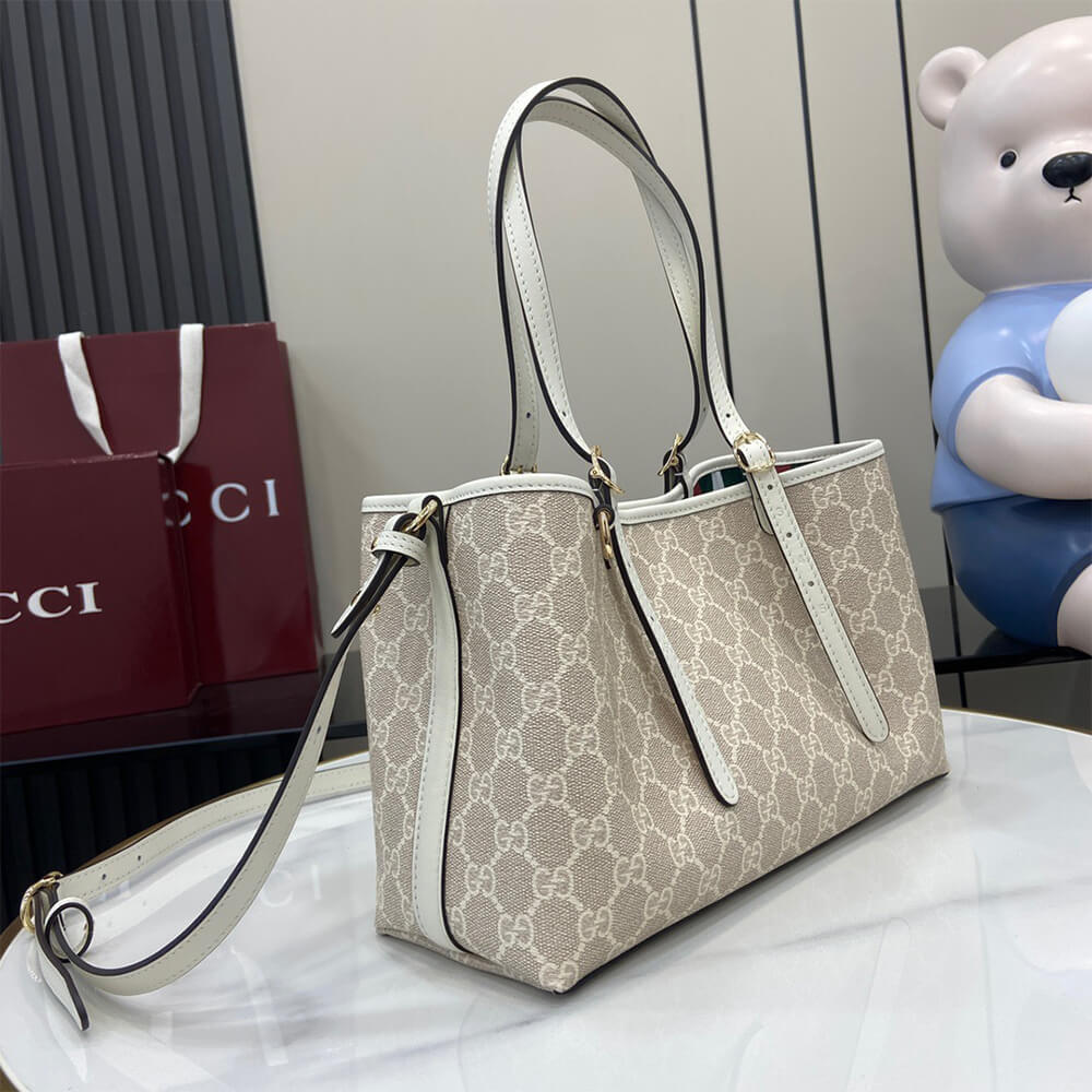 Gucci GG Emblem Medium Tote Bag - Replica Luxury Bags™