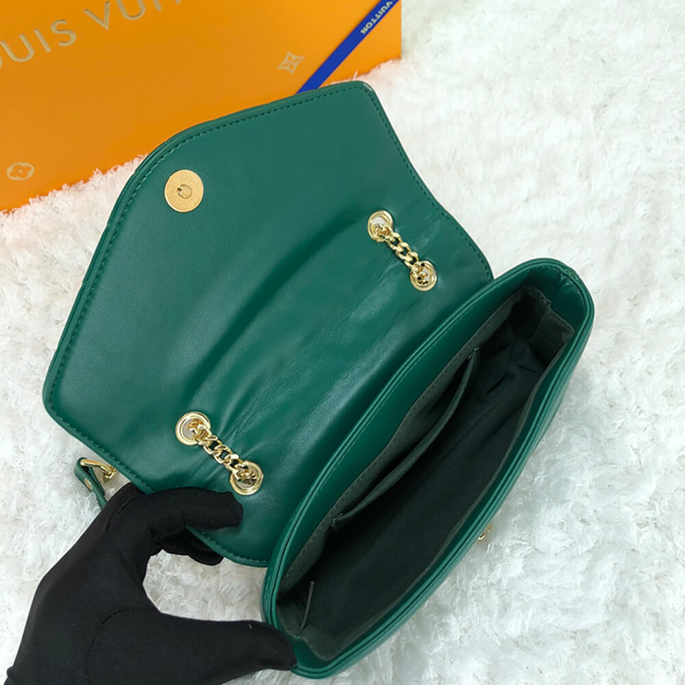 LV New Wave Chain Bag - Replica Luxury Bags™