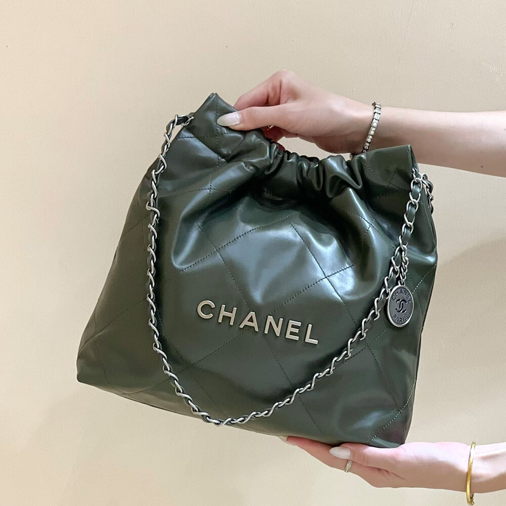 CHANEL 22 HANDBAG - Replica Luxury Bags™