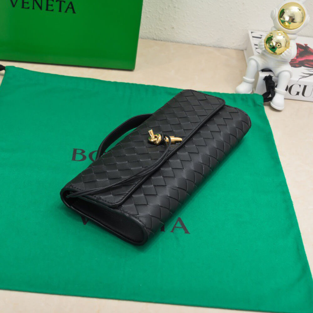 Bottega Veneta Andiamo Clutch Bag - Replica Luxury Bags™