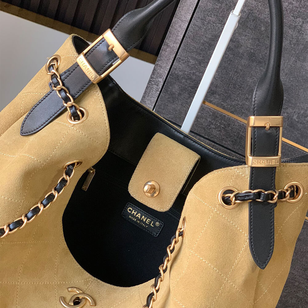 Chanel Hobo Bag on 25 Fashion Show in Black and Beige - Replica Luxury Bags™