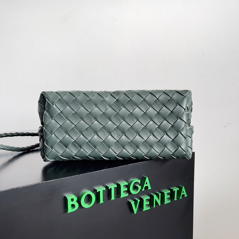Bottega Veneta Small Andiamo Bag - Replica Luxury Bags™