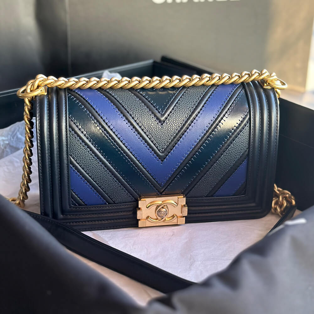 Chevron Boy Chanel Handbag - Replica Luxury Bags™