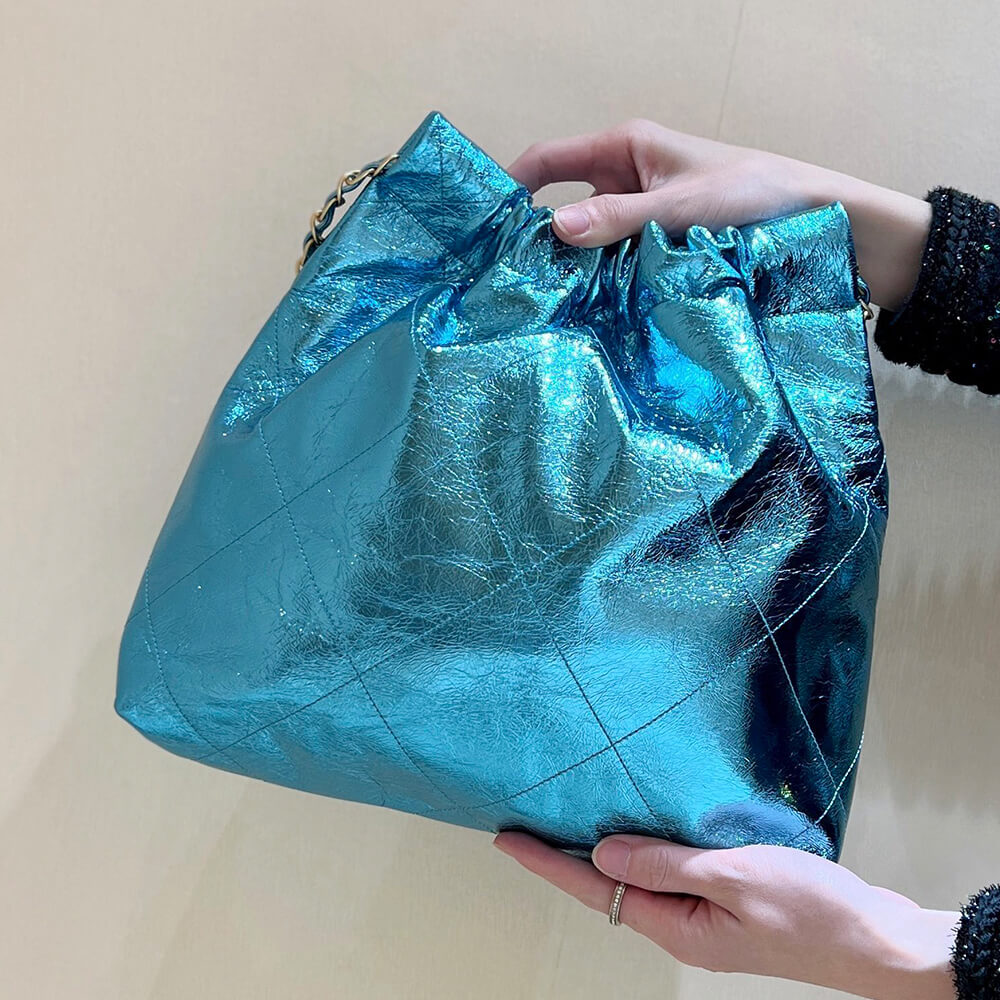 Chanel 22 Small Handbag - Replica Luxury Bags™